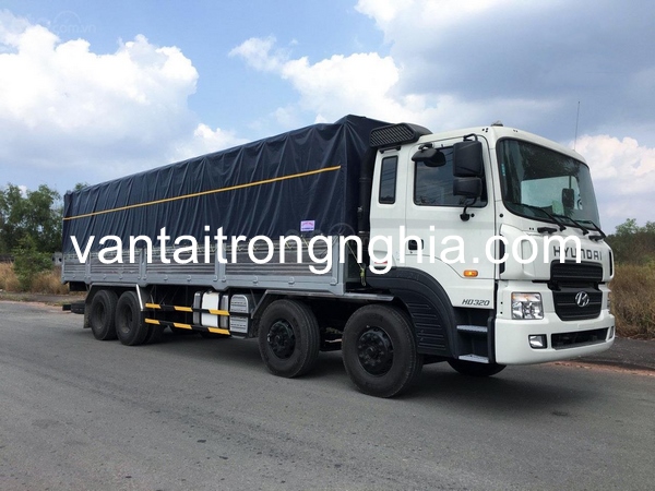 Bạn đang cần thuê xe tải chở hàng tại quận Tân Phú?